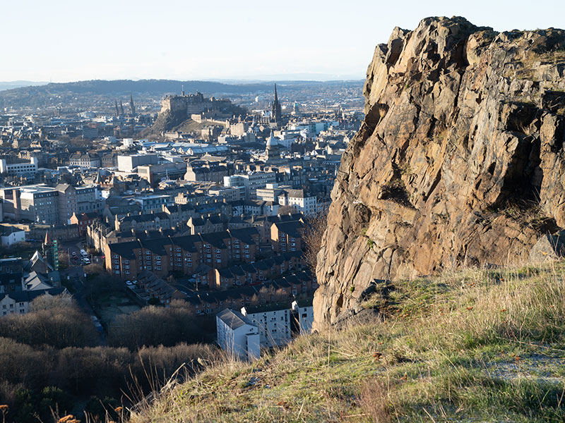 high-angle-view-of-the-city-of-edinburgh-against-skyline-from-cliffs-of-salisbury-crags-near-arthurs-seat800x600 Arthur's Seat